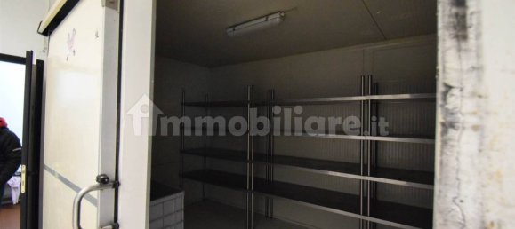 5 rooms Commercial property in Piacenza, Italy No. 210630 10