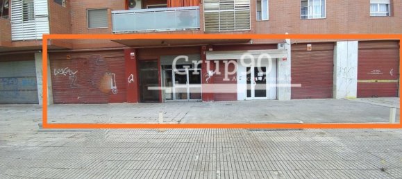 339m² Commercial property in Lleida, Spain No. 106934 4