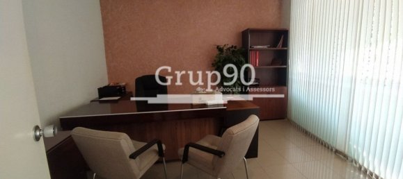 339m² Commercial property in Lleida, Spain No. 106934 17