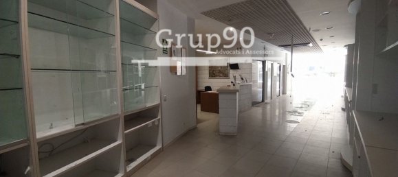 339m² Commercial property in Lleida, Spain No. 106934 15