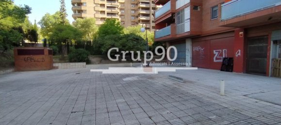 339m² Commercial property in Lleida, Spain No. 106934 9