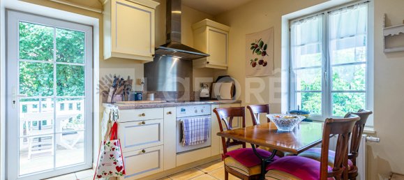 4 bedrooms House in Poisy, France No. 300929 9