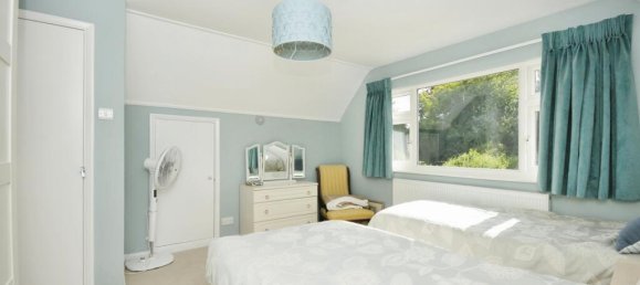 4 bedrooms House in South Croydon, United Kingdom No. 10449 12