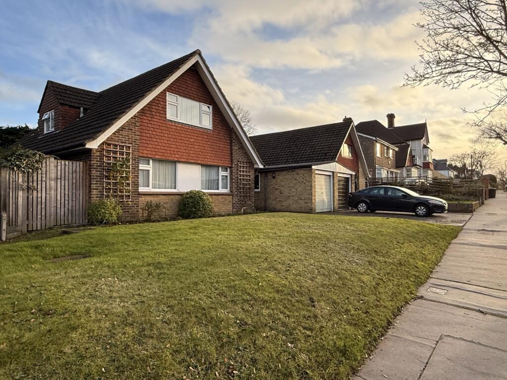 4 bedrooms House in South Croydon, United Kingdom No. 10449