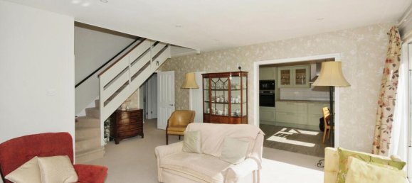 4 bedrooms House in South Croydon, United Kingdom No. 10449 7