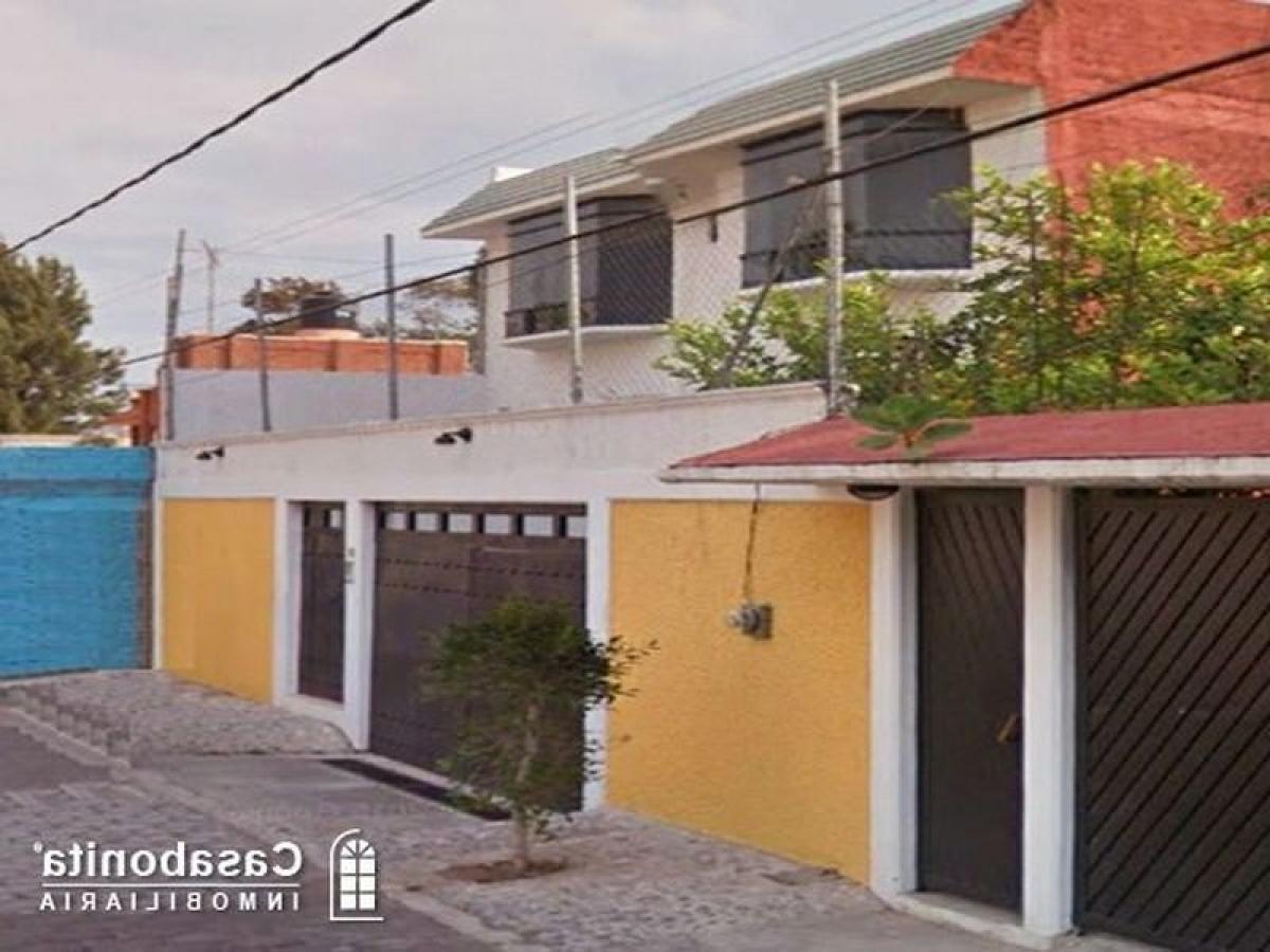 3 bedrooms House in Mexicali, Mexico No. 163021