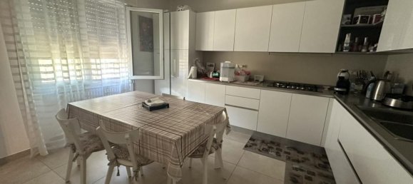 3 rooms House in Padua, Italy No. 261489 2