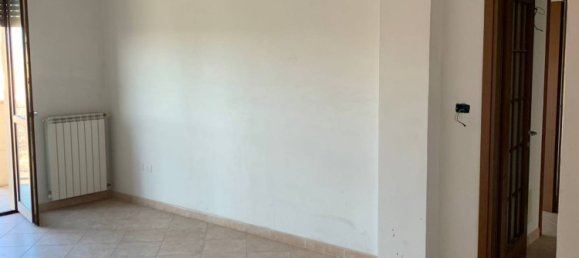 Apartamento de 2 dormitorios en Moncalieri, Italy No. 44324 3