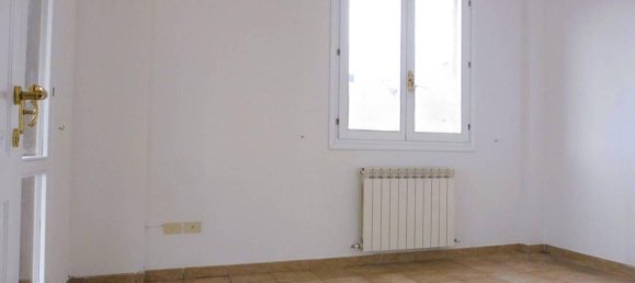 3 rooms Apartment in Empoli, Italy No. 144490 11