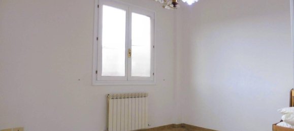3 rooms Apartment in Empoli, Italy No. 144490 12