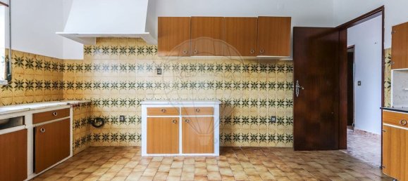 2 bedrooms House in Lourinha, Portugal No. 46097 10