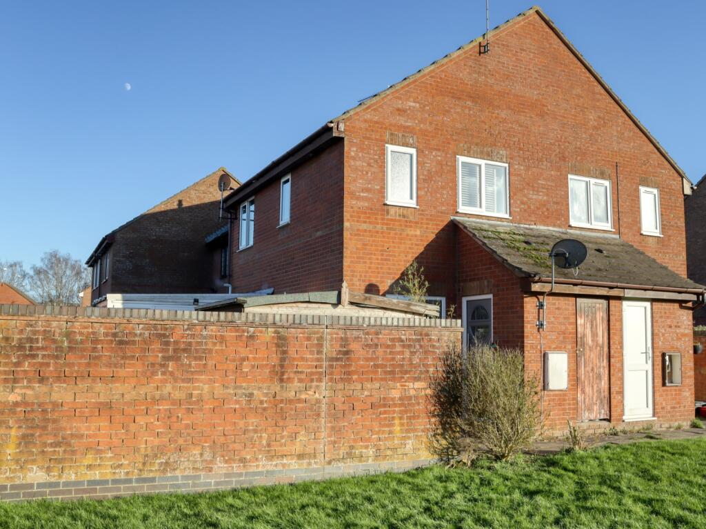 Casa T2 em Swindon, United Kingdom N.º 13706