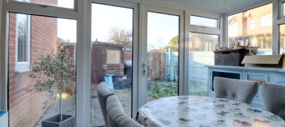 Casa T2 em Swindon, United Kingdom N.º 13706 8