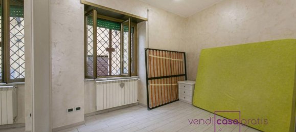3 rooms Apartment in Monterotondo, Italy No. 29564 5