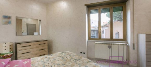 3 rooms Apartment in Monterotondo, Italy No. 29564 4