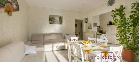 3 rooms Apartment in Monterotondo, Italy No. 29564 8