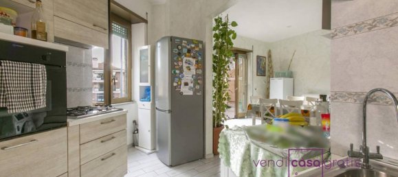 3 rooms Apartment in Monterotondo, Italy No. 29564 11