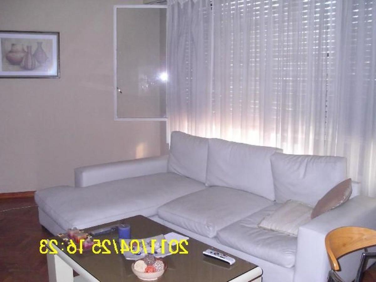 4 bedrooms House in Vicente Lopez, Argentina No. 16978