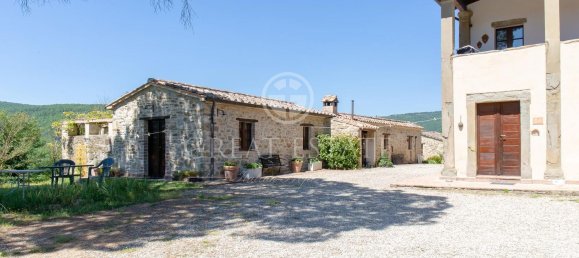 32 rooms Castles in Passignano sul Trasimeno, Italy No. 233387 32