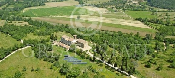 32 rooms Castles in Passignano sul Trasimeno, Italy No. 233387 6