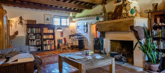 32 rooms Castles in Passignano sul Trasimeno, Italy No. 233387 10