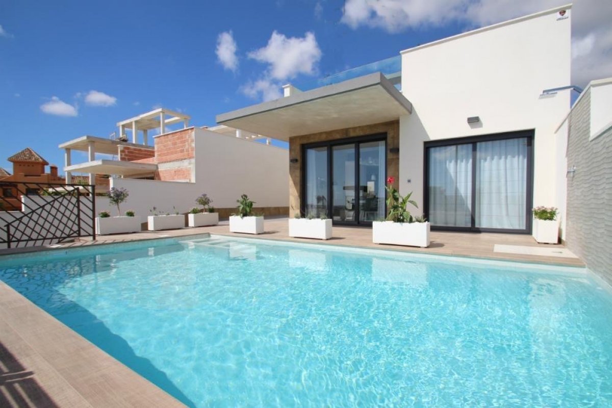 168m² villa à vendre à Campoamor, Alicante, Valencian Community, Spain № 365011