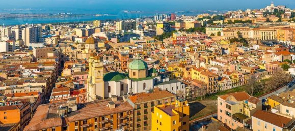 Apartamento T2 em Cagliari, Italy N.º 379554 11