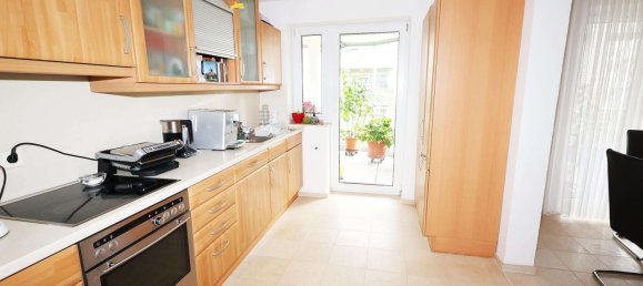 Apartamento de 3 dormitorios en Monchengladbach, Germany No. 223313 3