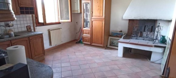 5 rooms House in Vinci, Italy No. 219485 12