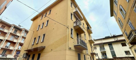 4-Zimmer Wohnung in Bologna, Italy, Nr. 32194 10
