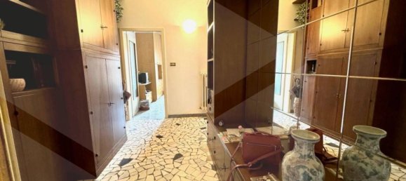 4-Zimmer Wohnung in Bologna, Italy, Nr. 32194 8