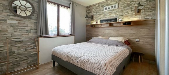 3 Schlafzimmer Haus in Les Mazures, France, Nr. 344716 3