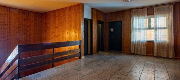 2 Schlafzimmer Wohnung in Micigliano, Italy, Nr. 222276 12