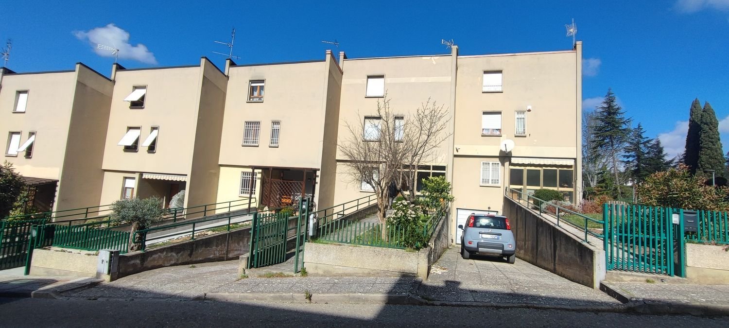 6غرفة منزل في Perugia, Italy رقم 84721