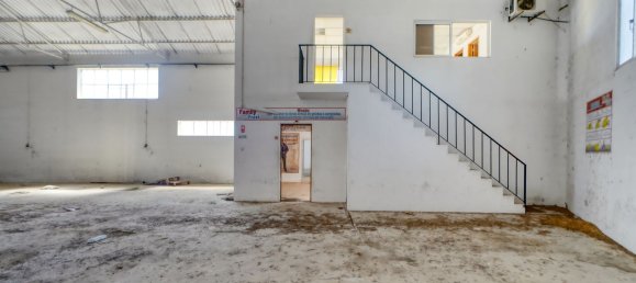 5000m² Warehouse in Montijo, Portugal No. 71086 9