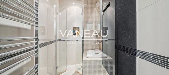 2 bedrooms Apartment in Paris, France No. 166215 7