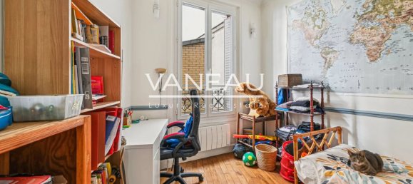 2 bedrooms Apartment in Paris, France No. 166215 10