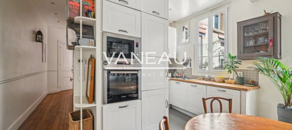 2 bedrooms Apartment in Paris, France No. 166215 6