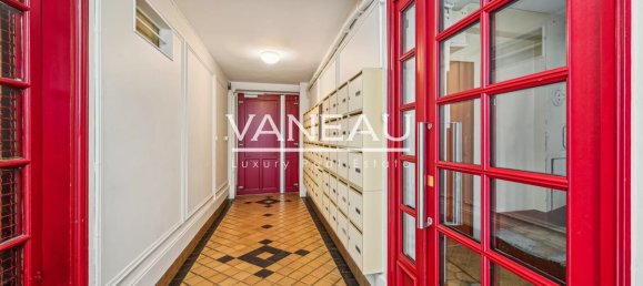 2 bedrooms Apartment in Paris, France No. 166215 12