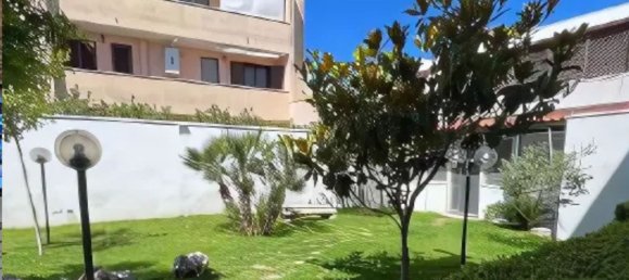 Garaje en Trepuzzi, Italy 220 m² No. 43295 2