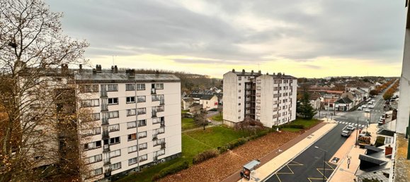 2 chambres Appartement à Bourges, France No. 104964 10