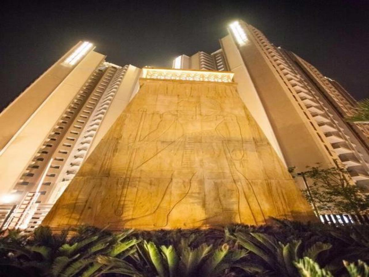 Casa T3 em Noida, India N.º 9886