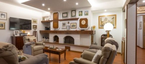 Villa de 5 dormitorios en Castel San Niccolò, Italy No. 60768 16