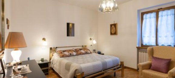 Villa de 5 dormitorios en Castel San Niccolò, Italy No. 60768 21