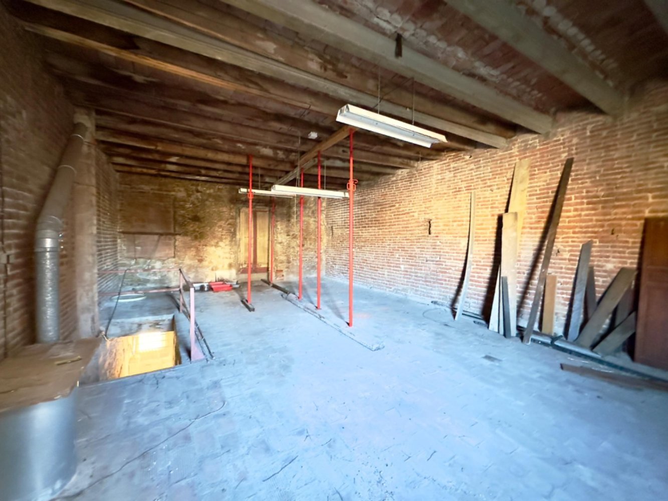 170m² Building in Palamos, Spain No. 172756