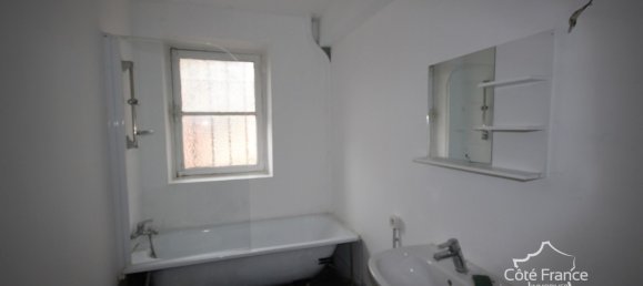 4 chambres Bâtiment à Givet, France No. 78528 6