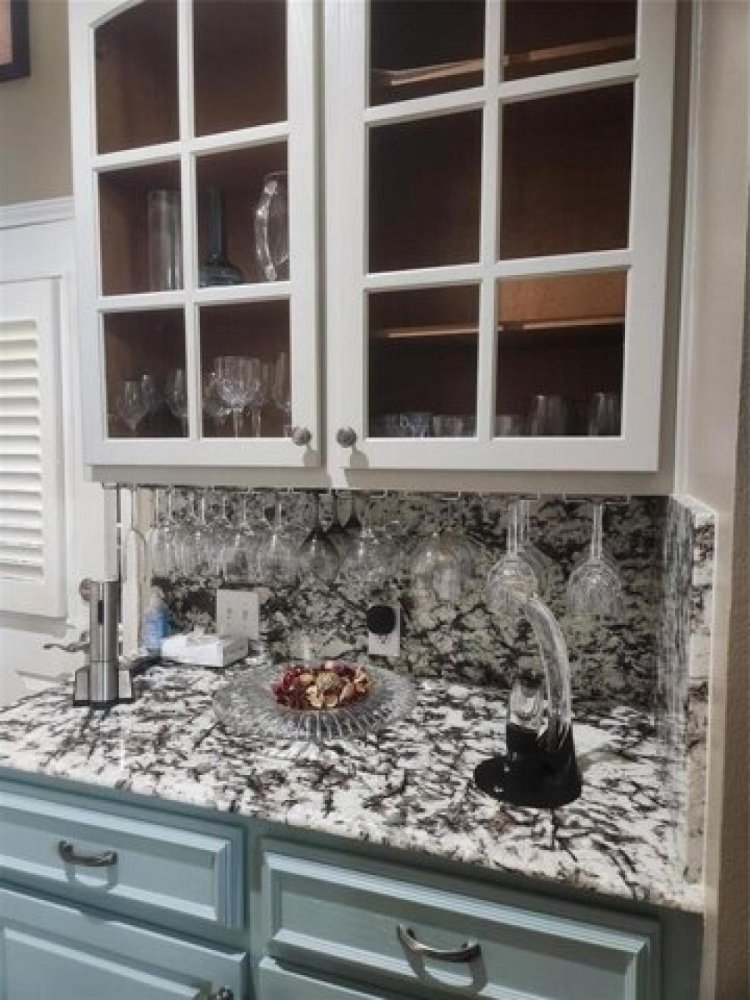 4 bedrooms House in Friendswood, USA No. 406421