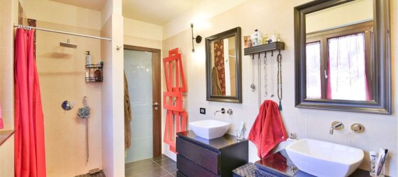 Villa de 8 divisões em Laveno-Mombello, Italy N.º 237073 19