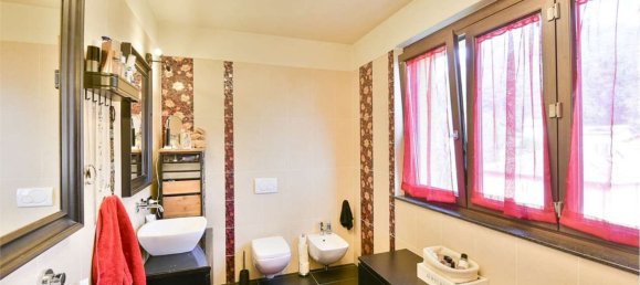 Villa de 8 divisões em Laveno-Mombello, Italy N.º 237073 17