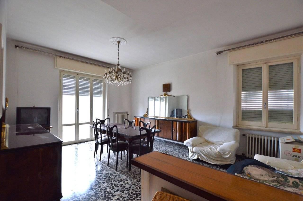 4 rooms Apartment in Jesi, Italy No. 128180